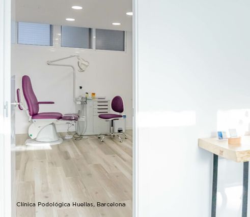 galeria-clinica-podologica-barcelona-sillon-omega-7